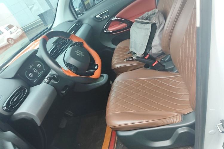 Used Leapmotor T03 2021 400 Lite Edition - Lithium-Ion Battery Left Front Seat