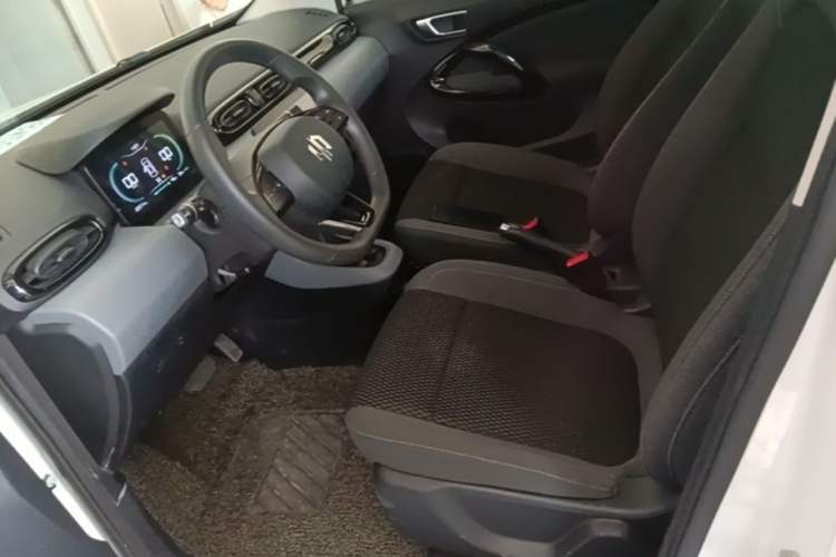 Used Leapmotor T03 2021 400 Lite Edition - Lithium-Ion Battery Left Front Seat