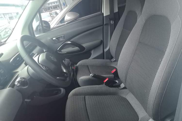 Used Leapmotor T03 2021 400 Lite Edition - Lithium-Ion Battery Left Front Seat