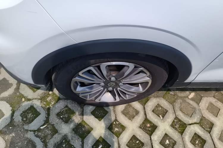 Used Leapmotor T03 2021 400 Comfort Edition Left Front Wheel Hub