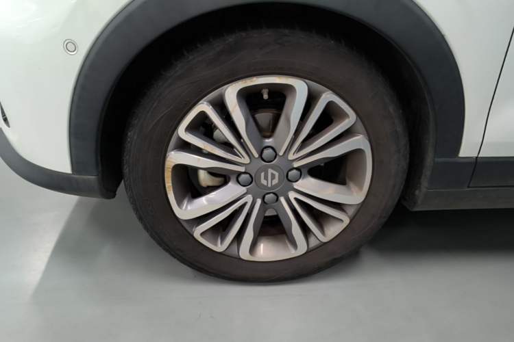 Used Leapmotor T03 2021 400 Luxury Pro Edition Left Front Wheel Hub