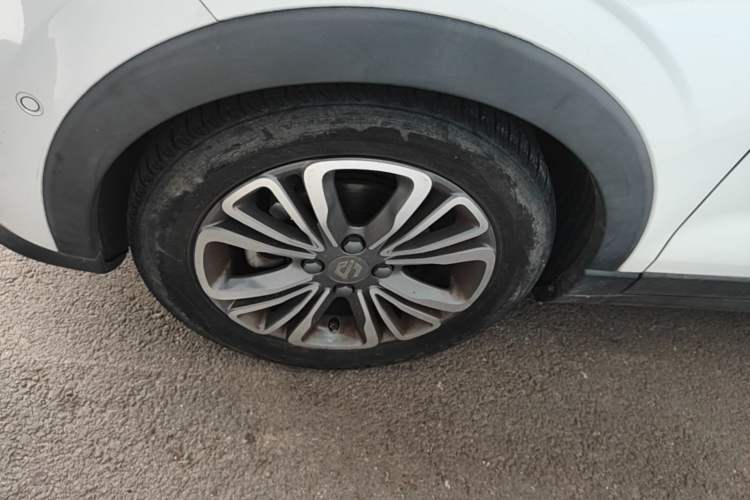 Used Leapmotor T03 2021 400 Luxury Edition Left Front Wheel Hub