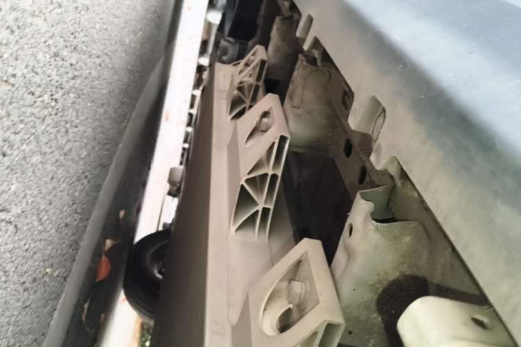 Used Leapmotor T03 2021 400 Luxury Edition Left Side Sill