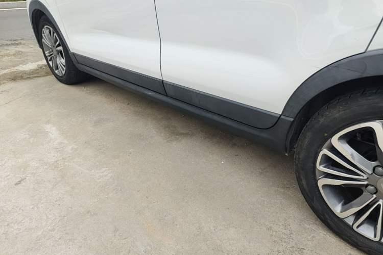 Used Leapmotor T03 2021 400 Lite Edition - Lithium-Ion Battery Left Side Sill