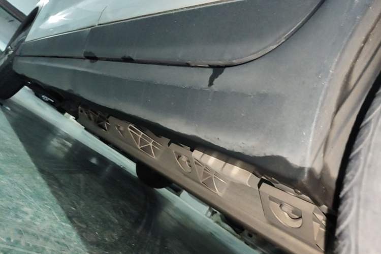 Used Leapmotor T03 2021 400 Luxury Edition Left Side Sill