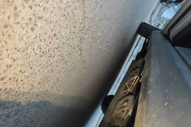 Used Leapmotor T03 2021 400 Lite Edition - Lithium-Ion Battery Left Side Sill