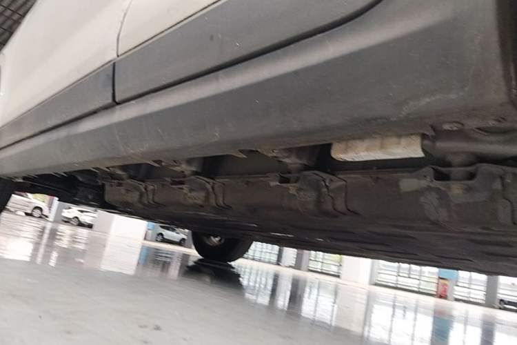 Used Leapmotor T03 2021 400 Lite Edition Lithium Iron Phosphate Left Side Sill