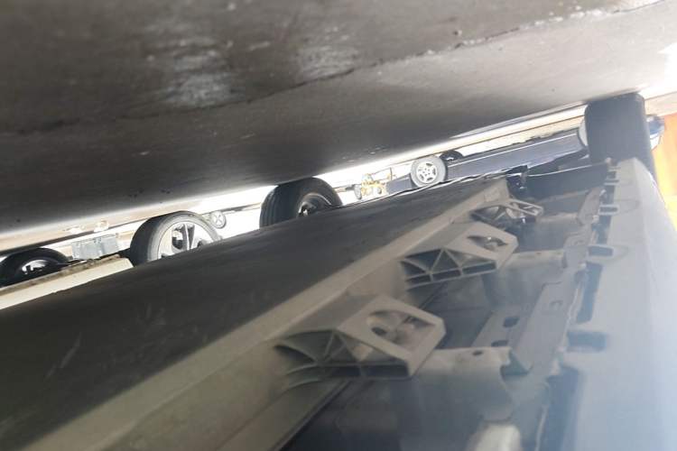 Used Leapmotor T03 2021 400 Lite Edition - Lithium-Ion Battery Left Side Sill