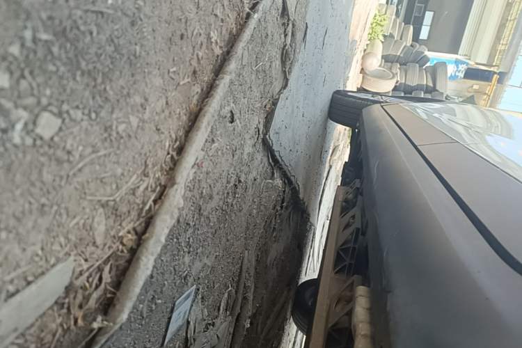 Used Leapmotor T03 2021 400 Lite Edition - Lithium-Ion Battery Left Side Sill