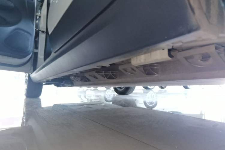 Used Leapmotor T03 2021 400 Lite Edition - Lithium-Ion Battery Left Side Sill
