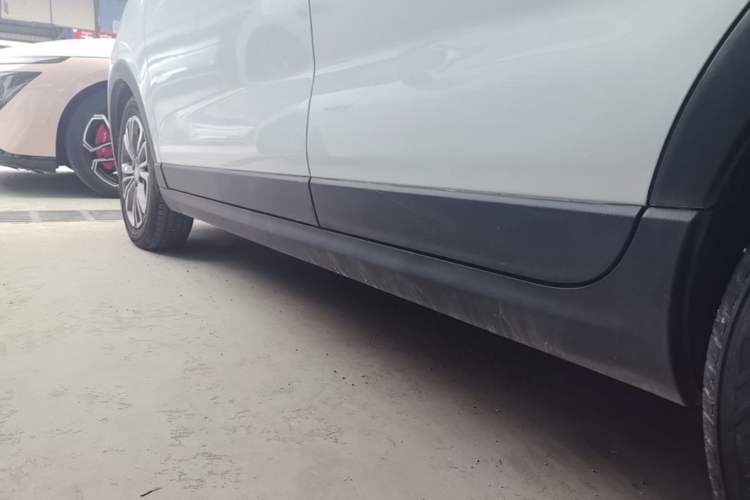 Used Leapmotor T03 2021 400 Lite Edition - Lithium-Ion Battery Left Side Sill