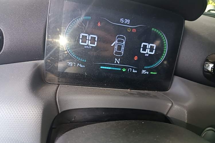 Used Leapmotor T03 2021 400 Lite Edition - Lithium-Ion Battery Odometer Close Up