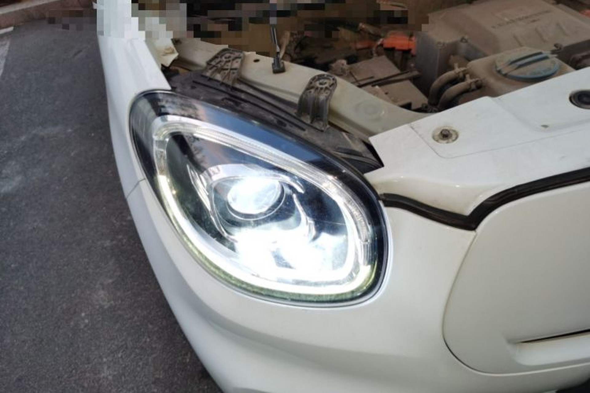 Used Leapmotor T03 2021 400 Lite Edition - Lithium-Ion Battery Right Front Headlight