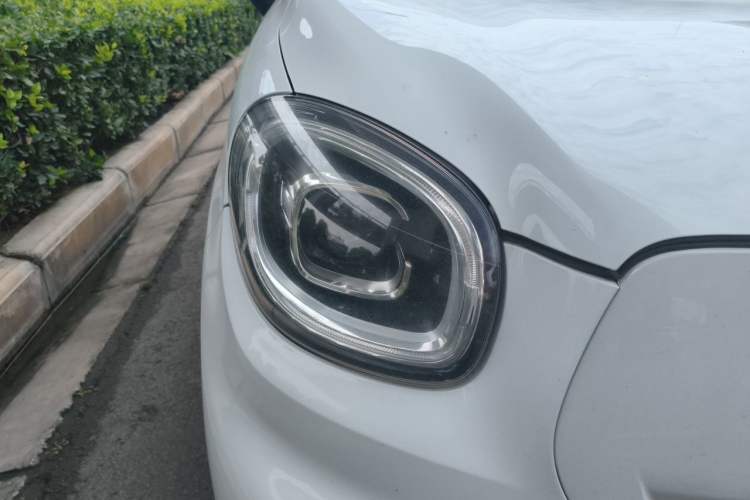 Used Leapmotor T03 2021 400 Lite Edition Lithium Iron Phosphate Right Front Headlight