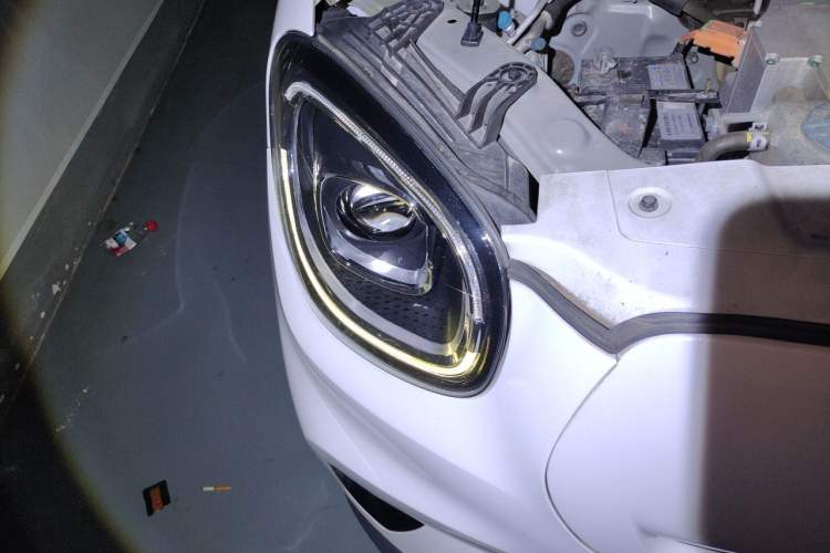 Used Leapmotor T03 2021 400 Lite Edition Lithium Iron Phosphate Right Front Headlight