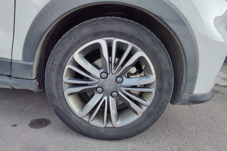 Used Leapmotor T03 2021 400 Lite Edition Lithium Iron Phosphate Right Front Wheel Hub