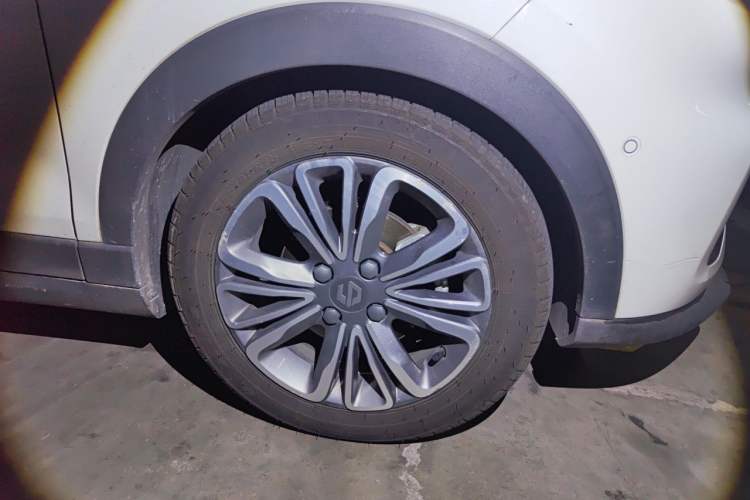 Used Leapmotor T03 2021 400 Luxury Edition Right Front Wheel Hub