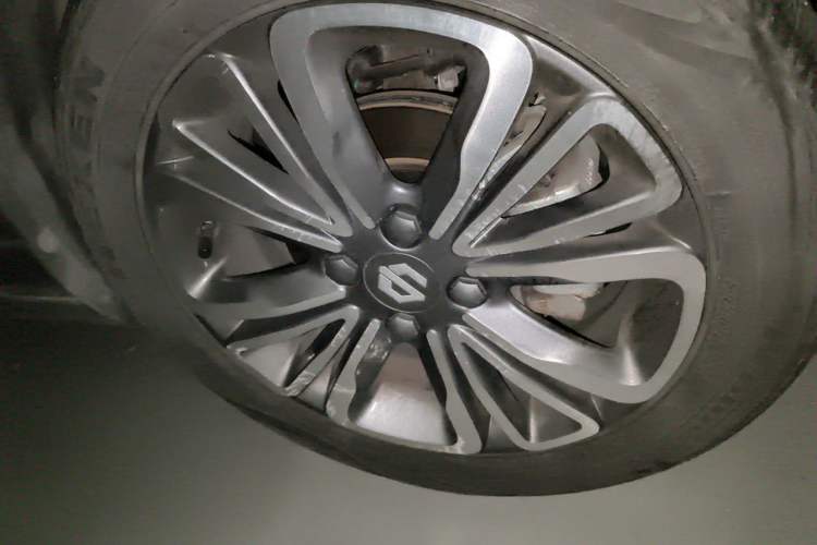 Used Leapmotor T03 2021 400 Micro-Sugar Version Right Front Wheel Hub