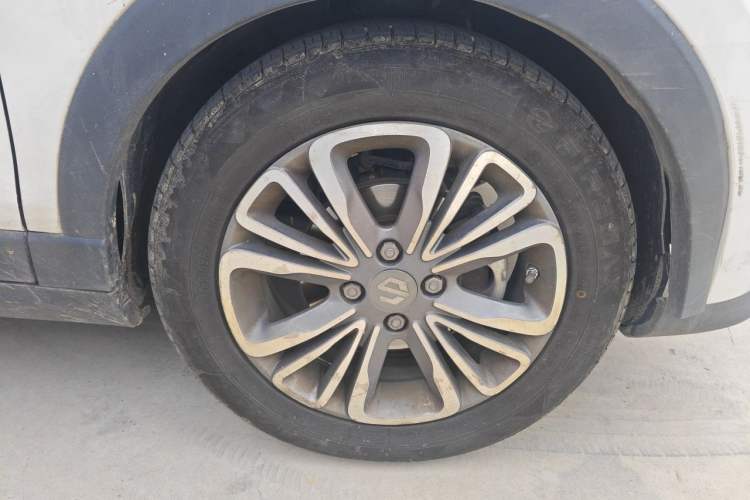 Used Leapmotor T03 2021 400 Micro-Sugar Version Right Front Wheel Hub