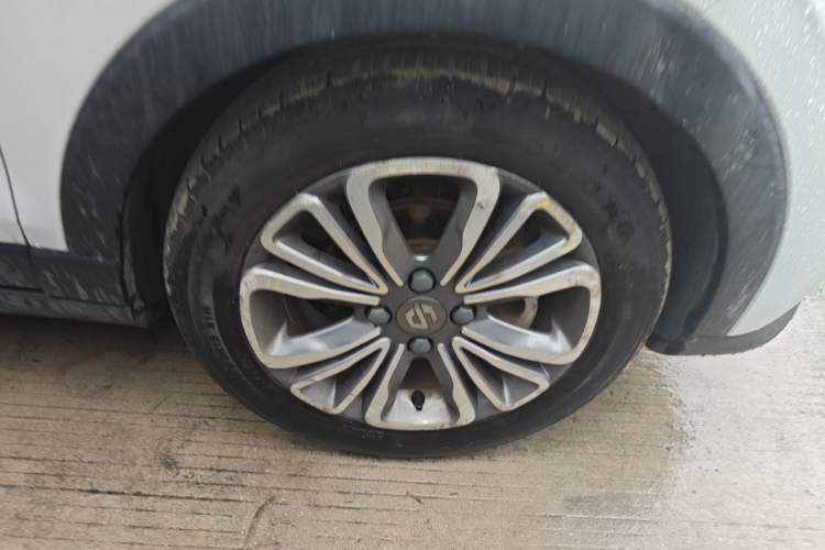 Used Leapmotor T03 2021 400 Lite Edition Lithium Iron Phosphate Right Front Wheel Hub