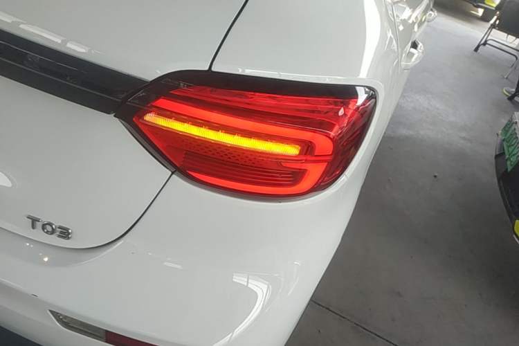 Used Leapmotor T03 2021 400 Lite Edition - Lithium-Ion Battery Right Rear Taillight