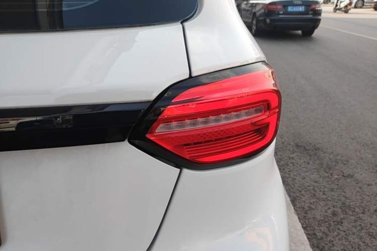Used Leapmotor T03 2021 400 Luxury Edition Right Rear Taillight