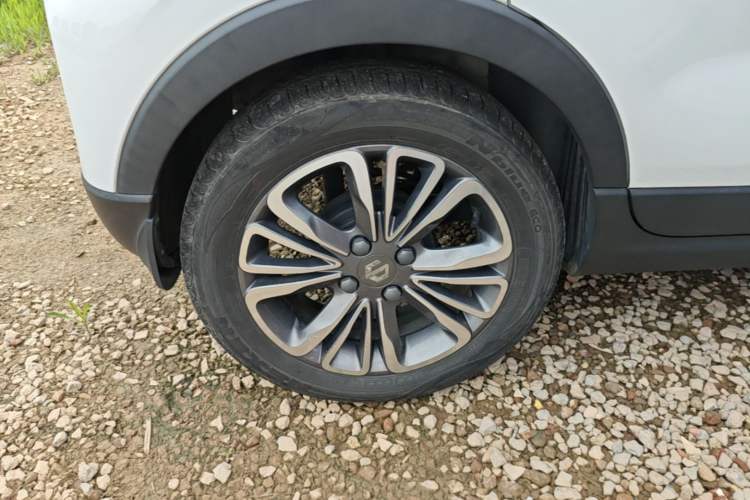 Used Leapmotor T03 2021 400 Lite Edition Lithium Iron Phosphate Right Rear Wheel Hub