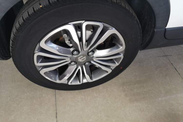 Used Leapmotor T03 2021 400 Luxury Edition Right Rear Wheel Hub