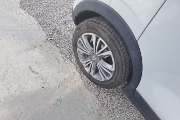 Used Leapmotor T03 2021 400 Luxury Edition Right Rear Wheel Hub