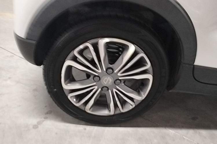 Used Leapmotor T03 2021 400 Lite Edition - Lithium-Ion Battery Right Rear Wheel Hub