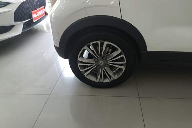Used Leapmotor T03 2021 400 Luxury Edition Right Rear Wheel Hub