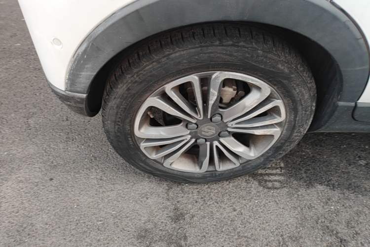 Used Leapmotor T03 2021 400 Luxury Edition Right Rear Wheel Hub