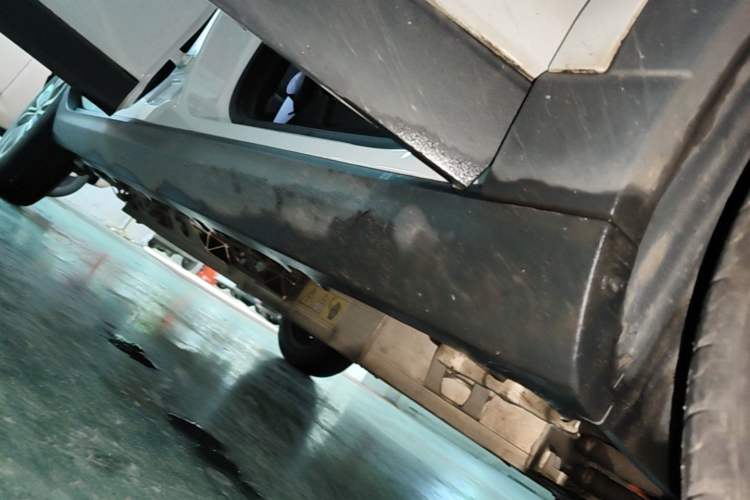 Used Leapmotor T03 2021 400 Luxury Edition Right Side Sill