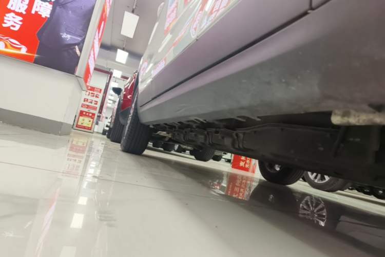 Used Leapmotor T03 2021 400 Lite Edition Lithium Iron Phosphate Right Side Sill
