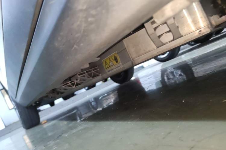 Used Leapmotor T03 2021 400 Luxury Edition Right Side Sill