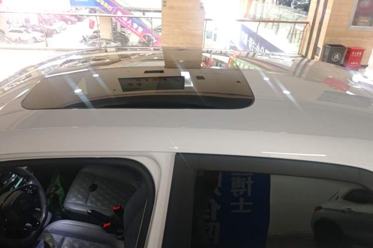 Used Leapmotor T03 2021 400 Comfort Edition Roof
