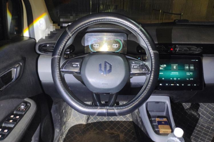 Used Leapmotor T03 2021 400 Lite Edition - Lithium-Ion Battery Steering Wheel