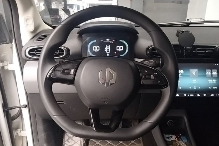 Used Leapmotor T03 2021 400 Lite Edition Lithium Iron Phosphate Steering Wheel