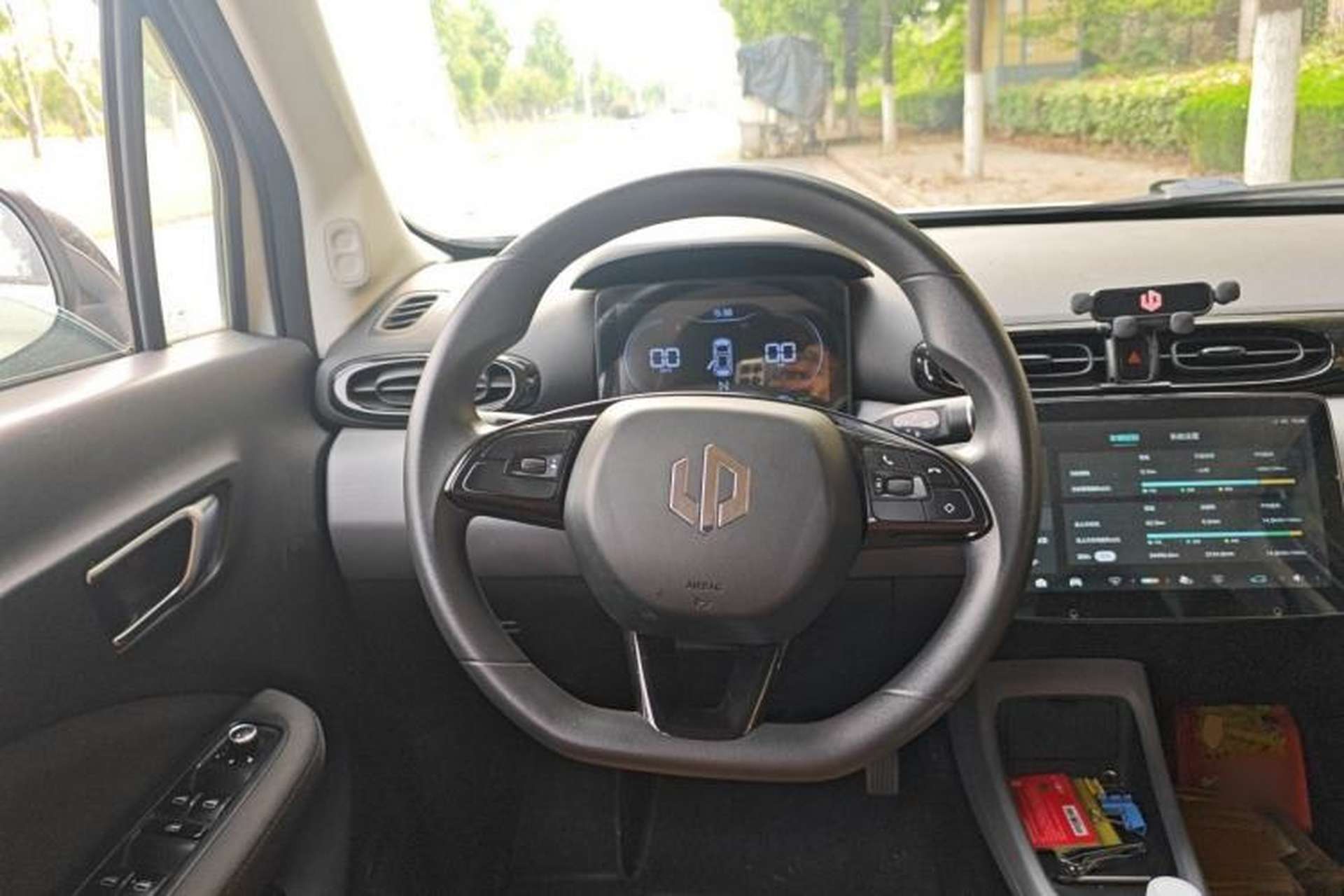 Used Leapmotor T03 2021 400 Lite Edition Lithium Iron Phosphate Steering Wheel