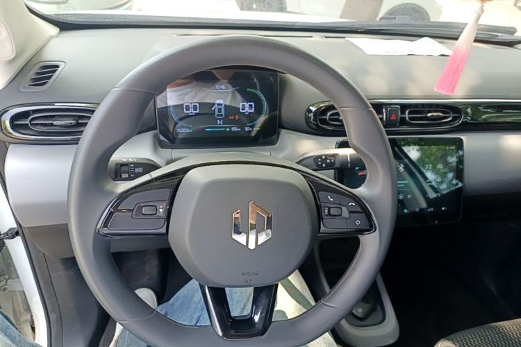 Used Leapmotor T03 2021 400 Lite Edition - Lithium-Ion Battery Steering Wheel