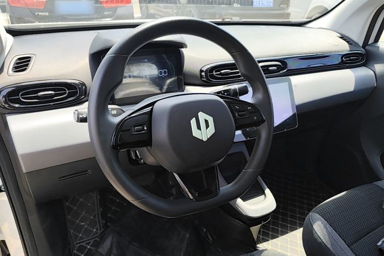 Used Leapmotor T03 2021 400 Lite Edition - Lithium-Ion Battery Steering Wheel