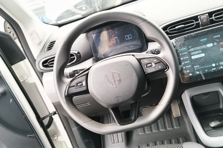 Used Leapmotor T03 2021 400 Lite Edition Lithium Iron Phosphate Steering Wheel