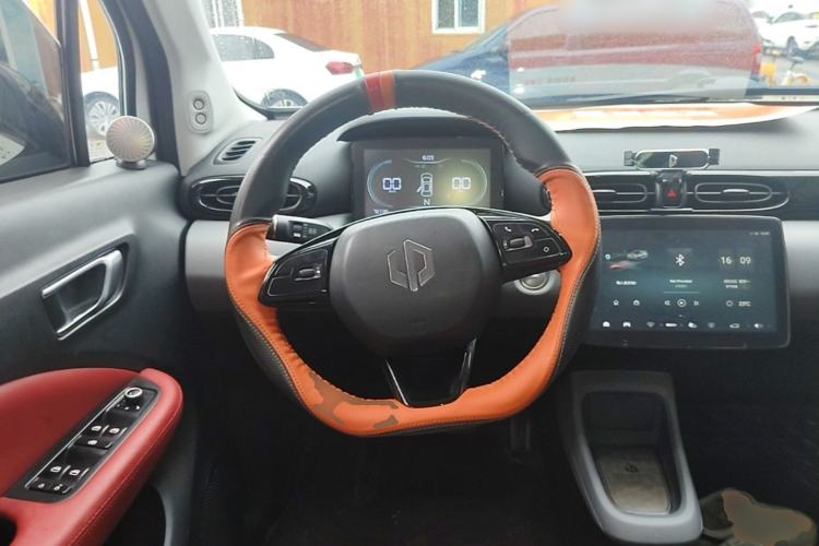 Used Leapmotor T03 2021 400 Lite Edition - Lithium-Ion Battery Steering Wheel
