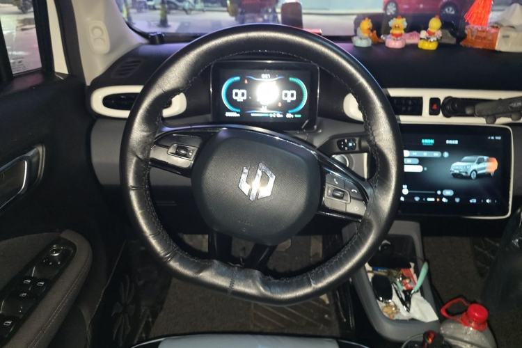 Used Leapmotor T03 2021 400 Lite Edition Lithium Iron Phosphate Steering Wheel