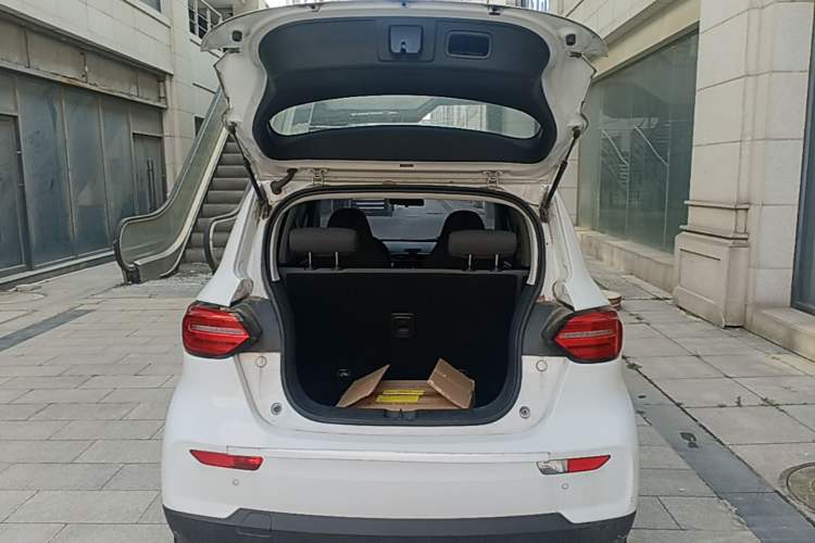 Used Leapmotor T03 2021 400 Lite Edition - Lithium-Ion Battery Trunk