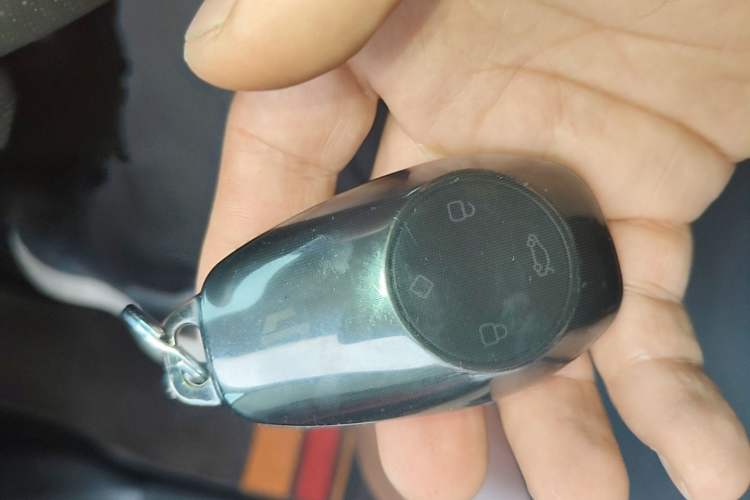 Used Leapmotor T03 2021 400 Lite Edition - Lithium-Ion Battery Vehicle Key