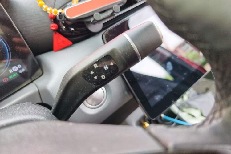 Used Leapmotor T03 2021 400 Luxury Edition Gear Lever