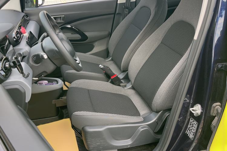Used Leapmotor T03 2021 400 Lite Edition - Lithium-Ion Battery Left Front Seat