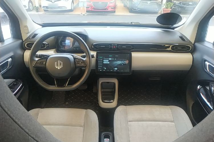 Used Leapmotor T03 2022 Crystal Edition Center Console