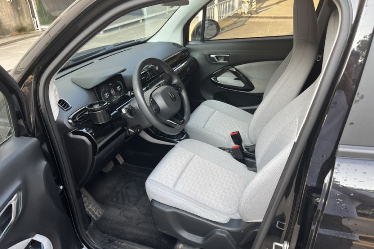 Used Leapmotor T03 2022 Crystal Edition Interior 4